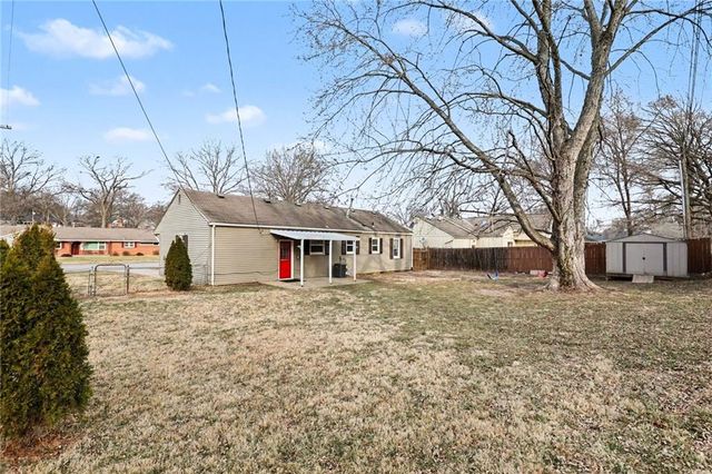 3221 S Crysler Avenue, Independence, MO 64055