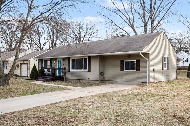 3221 S Crysler Avenue, Independence, MO 64055