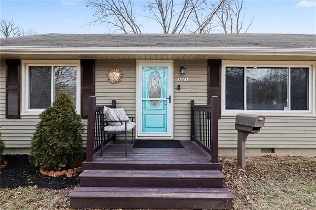 3221 S Crysler Avenue, Independence, MO 64055