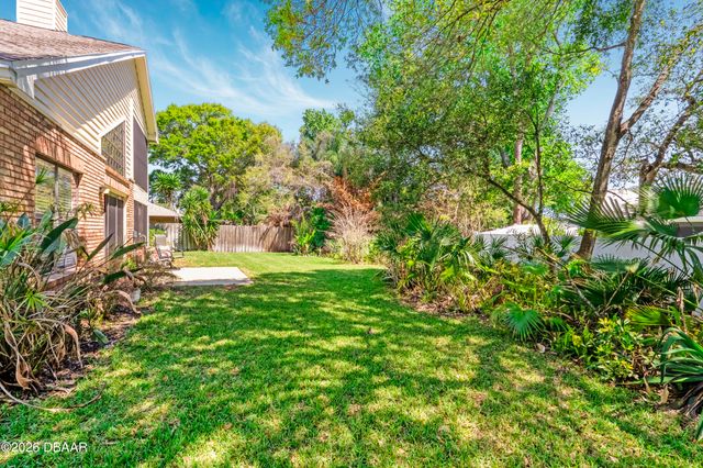 825 Clear Lake Drive, Port Orange, FL 32127