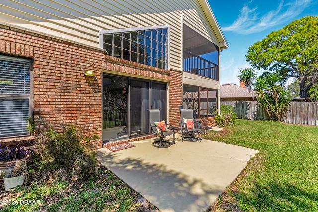 825 Clear Lake Drive, Port Orange, FL 32127