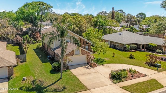 825 Clear Lake Drive, Port Orange, FL 32127