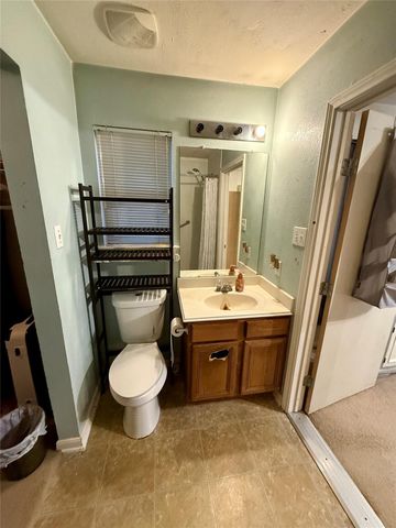 1022 Sycamore Ridge Lane, Houston, TX 77073