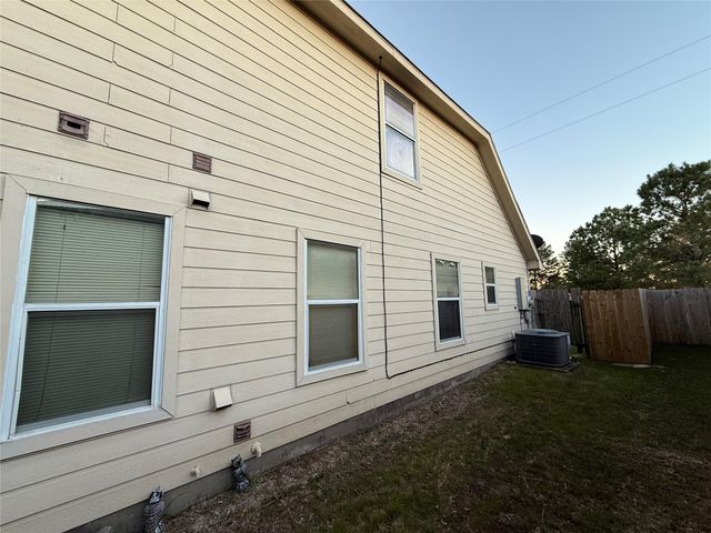 1022 Sycamore Ridge Lane, Houston, TX 77073