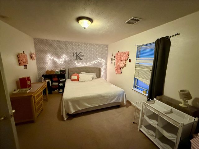 1022 Sycamore Ridge Lane, Houston, TX 77073