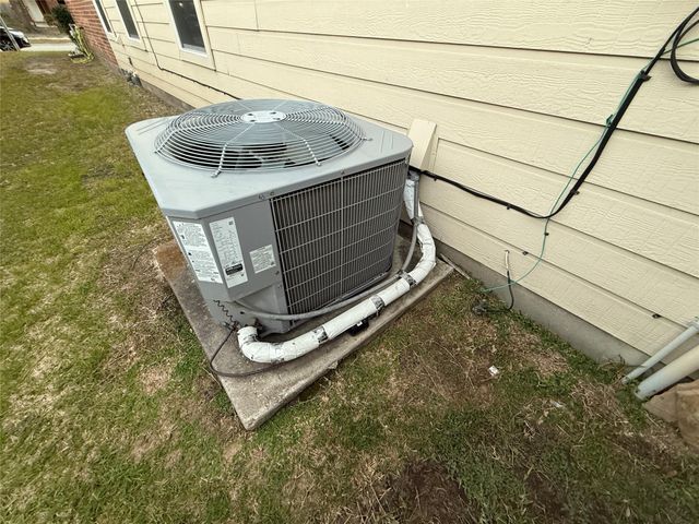 1022 Sycamore Ridge Lane, Houston, TX 77073