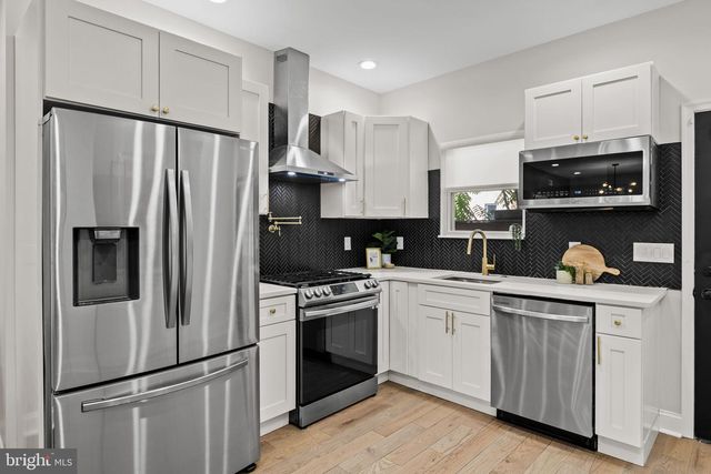 1404 N 27TH ST, Philadelphia, PA 19121