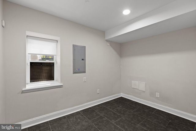 1404 N 27TH ST, Philadelphia, PA 19121