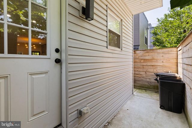 1404 N 27TH ST, Philadelphia, PA 19121