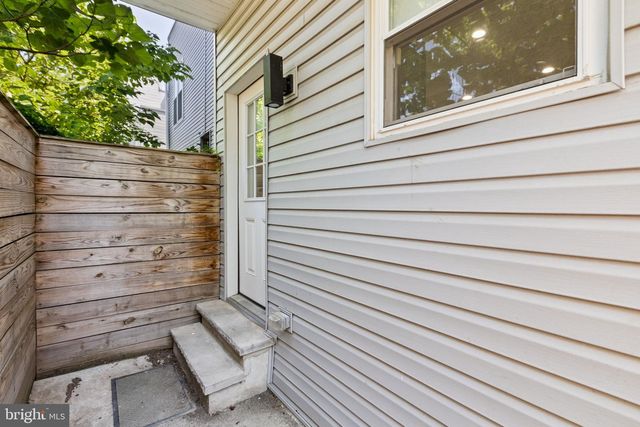 1404 N 27TH ST, Philadelphia, PA 19121