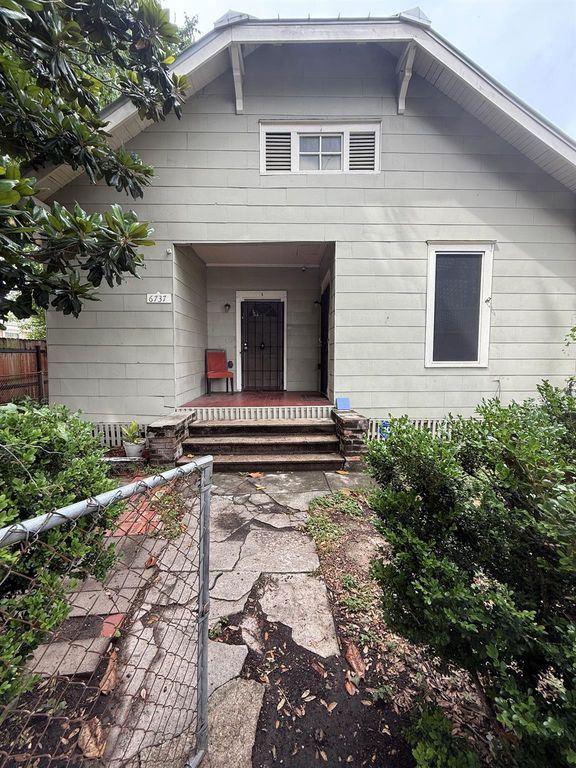 6737 Avenue E A, Houston, TX 77011