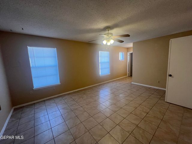 317 BRIGHT WATER Lane, El Paso, TX 79912
