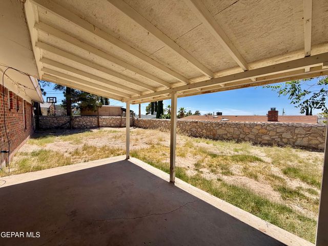 317 BRIGHT WATER Lane, El Paso, TX 79912