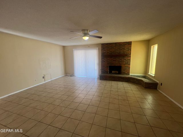 317 BRIGHT WATER Lane, El Paso, TX 79912
