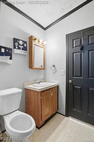 22733 Sumpter Rd Road, Belleville, MI 48111