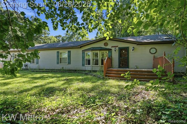 22733 Sumpter Rd Road, Belleville, MI 48111