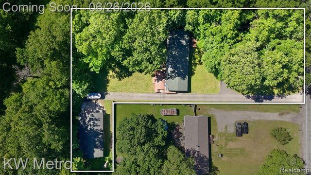 22733 Sumpter Rd Road, Belleville, MI 48111