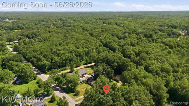 22733 Sumpter Rd Road, Belleville, MI 48111