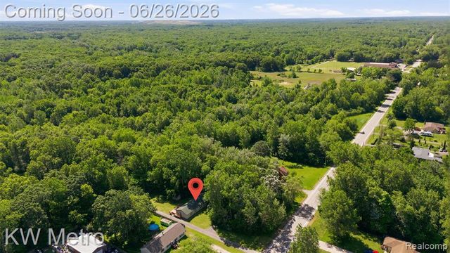 22733 Sumpter Rd Road, Belleville, MI 48111