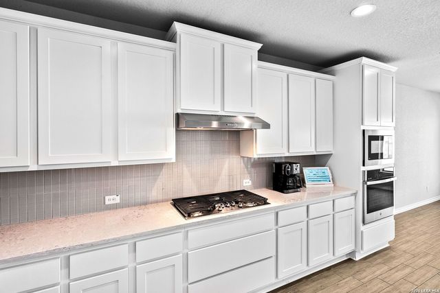 25023 Las Pilas, San Antonio, TX 78261