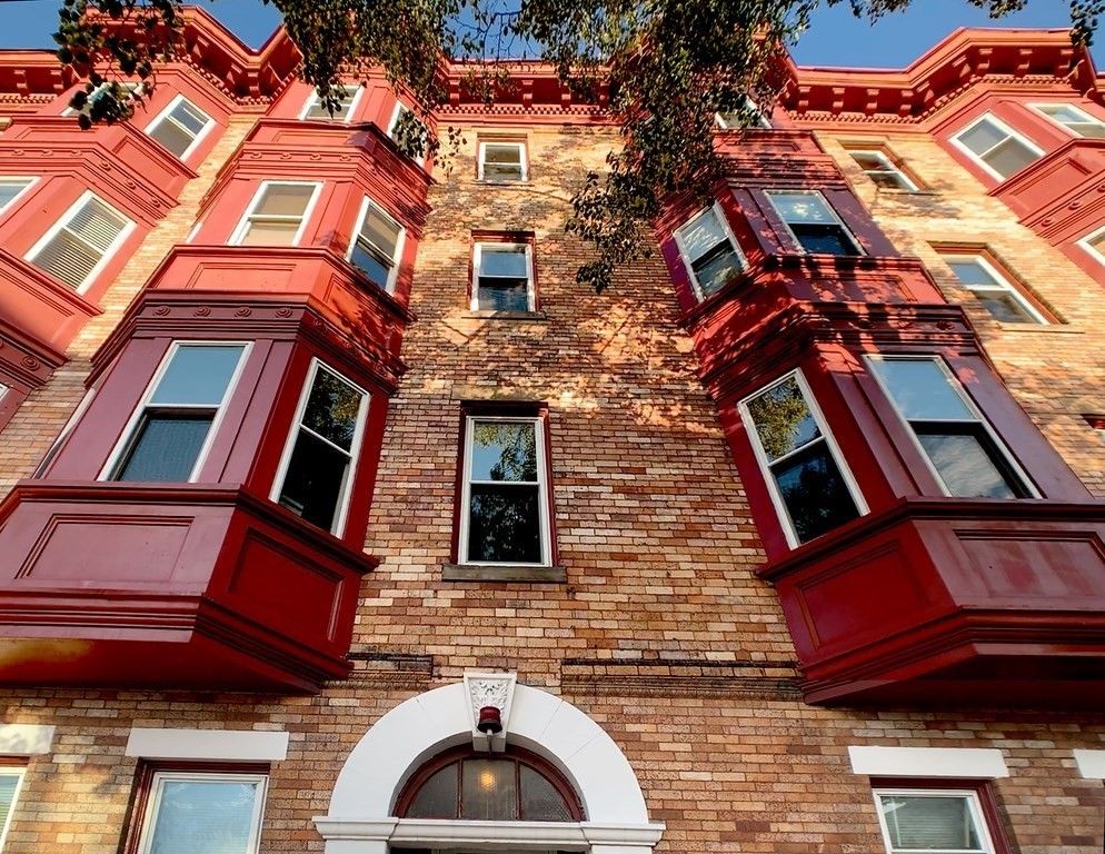 148 Berkshire St 4, Cambridge, MA 02141