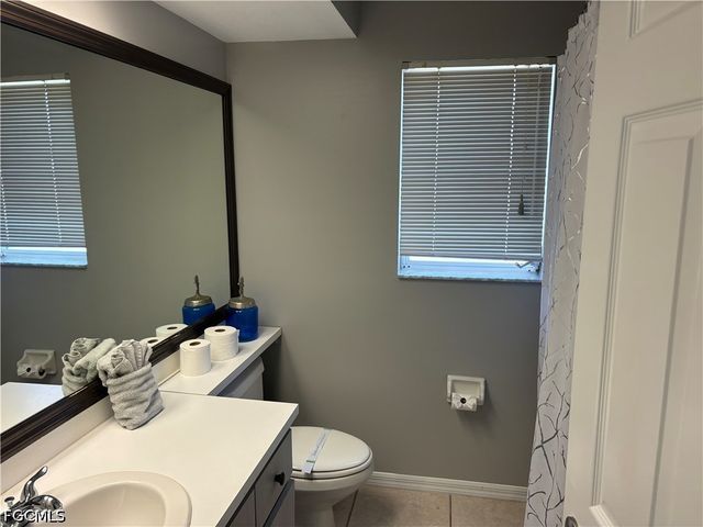 22 SE 10th AVE, Cape Coral, FL 33990