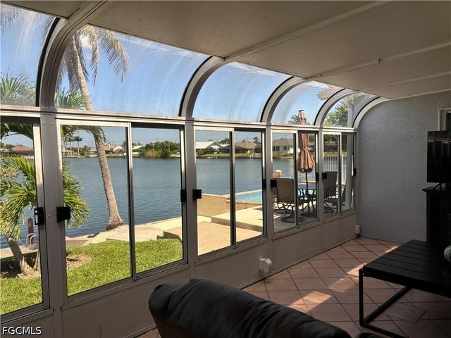 22 SE 10th AVE, Cape Coral, FL 33990