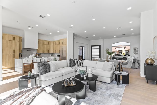 11917 E MARIPOSA GRANDE Drive, Scottsdale, AZ 85255