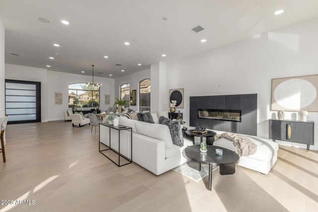 11917 E MARIPOSA GRANDE Drive, Scottsdale, AZ 85255