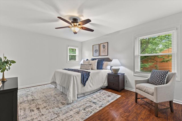 W176N8625 Sunset Ridge DRIVE, Menomonee Falls, WI 53051