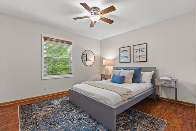 W176N8625 Sunset Ridge DRIVE, Menomonee Falls, WI 53051