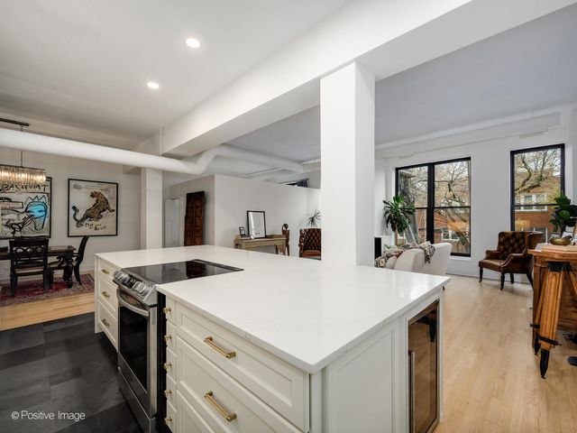 1760 W Wrightwood Avenue 204, Chicago, IL 60614