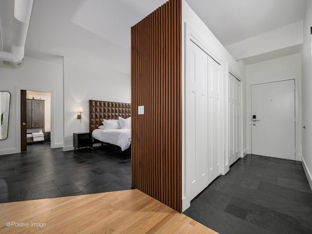 1760 W Wrightwood Avenue 204, Chicago, IL 60614