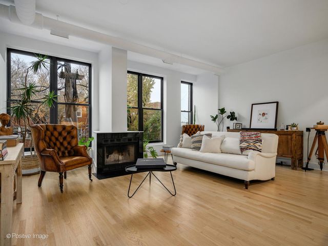 1760 W Wrightwood Avenue 204, Chicago, IL 60614