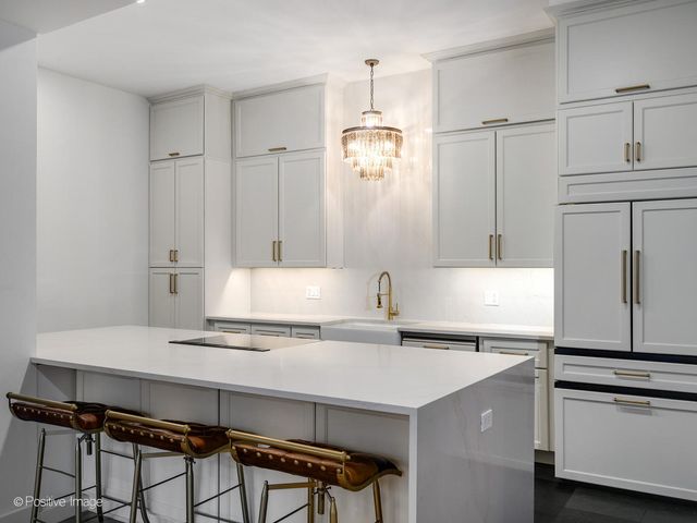 1760 W Wrightwood Avenue 204, Chicago, IL 60614