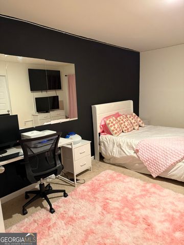 812 Graeme Drive, Mcdonough, GA 30252