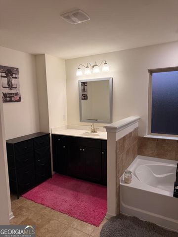 812 Graeme Drive, Mcdonough, GA 30252