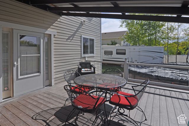 2857 W 2250 N, Clinton, UT 84015