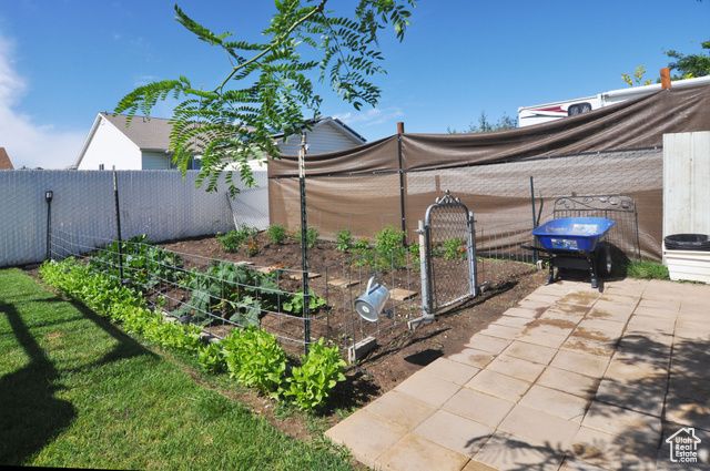 2857 W 2250 N, Clinton, UT 84015