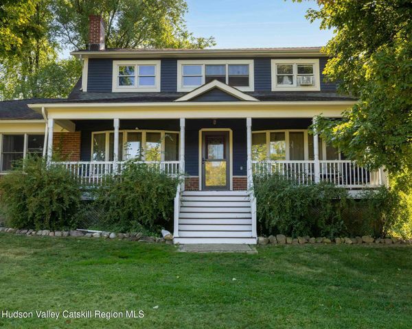 98 North Road, Highland, NY 12528