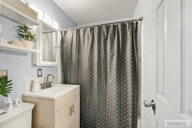 4590 N 15th E, Idaho Falls, ID 83401