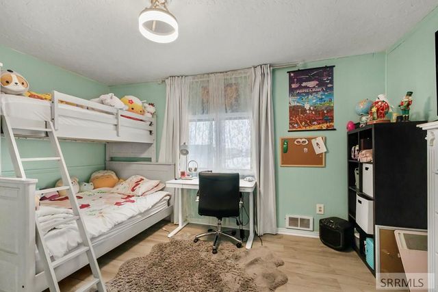 4590 N 15th E, Idaho Falls, ID 83401