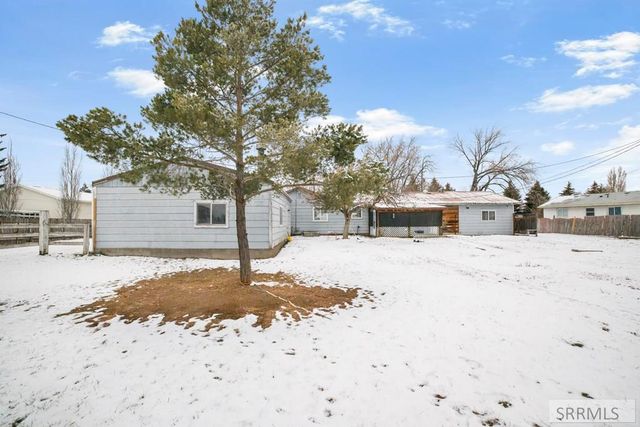 4590 N 15th E, Idaho Falls, ID 83401