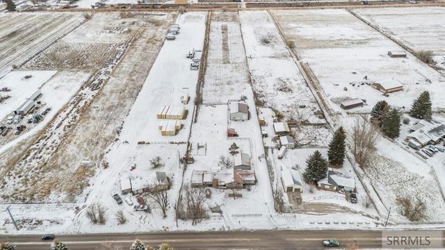 4590 N 15th E, Idaho Falls, ID 83401