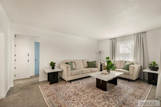 4590 N 15th E, Idaho Falls, ID 83401