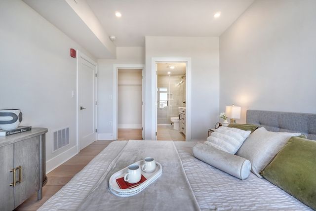 62 Foundry St 215, Wakefield, MA 01880