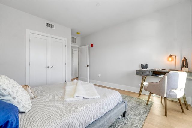 62 Foundry St 215, Wakefield, MA 01880