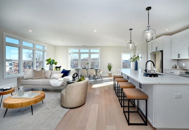 62 Foundry St 215, Wakefield, MA 01880