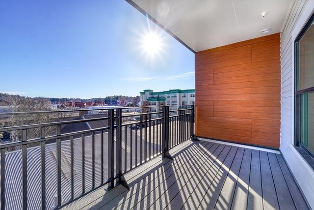62 Foundry St 215, Wakefield, MA 01880