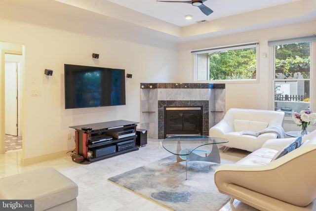 12 PRINCETON AVE, Egg Harbor Township, NJ 08234